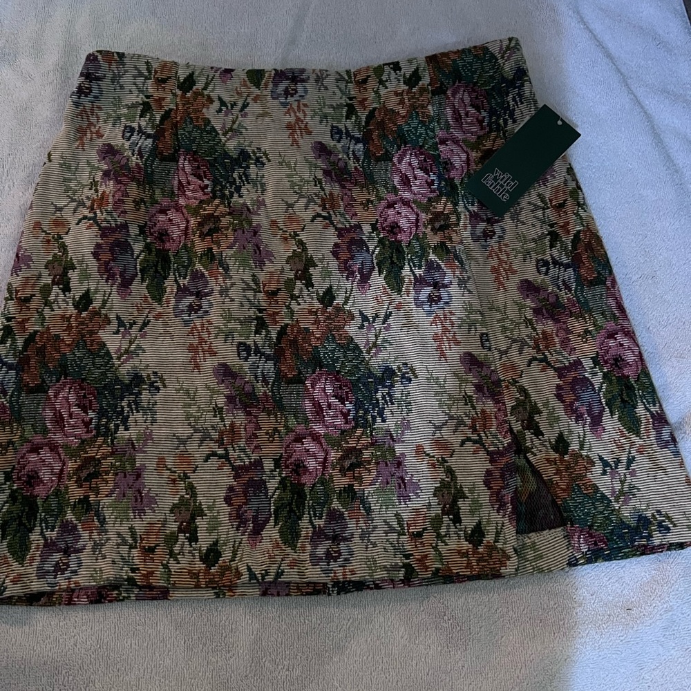 Cute summer mini skirt